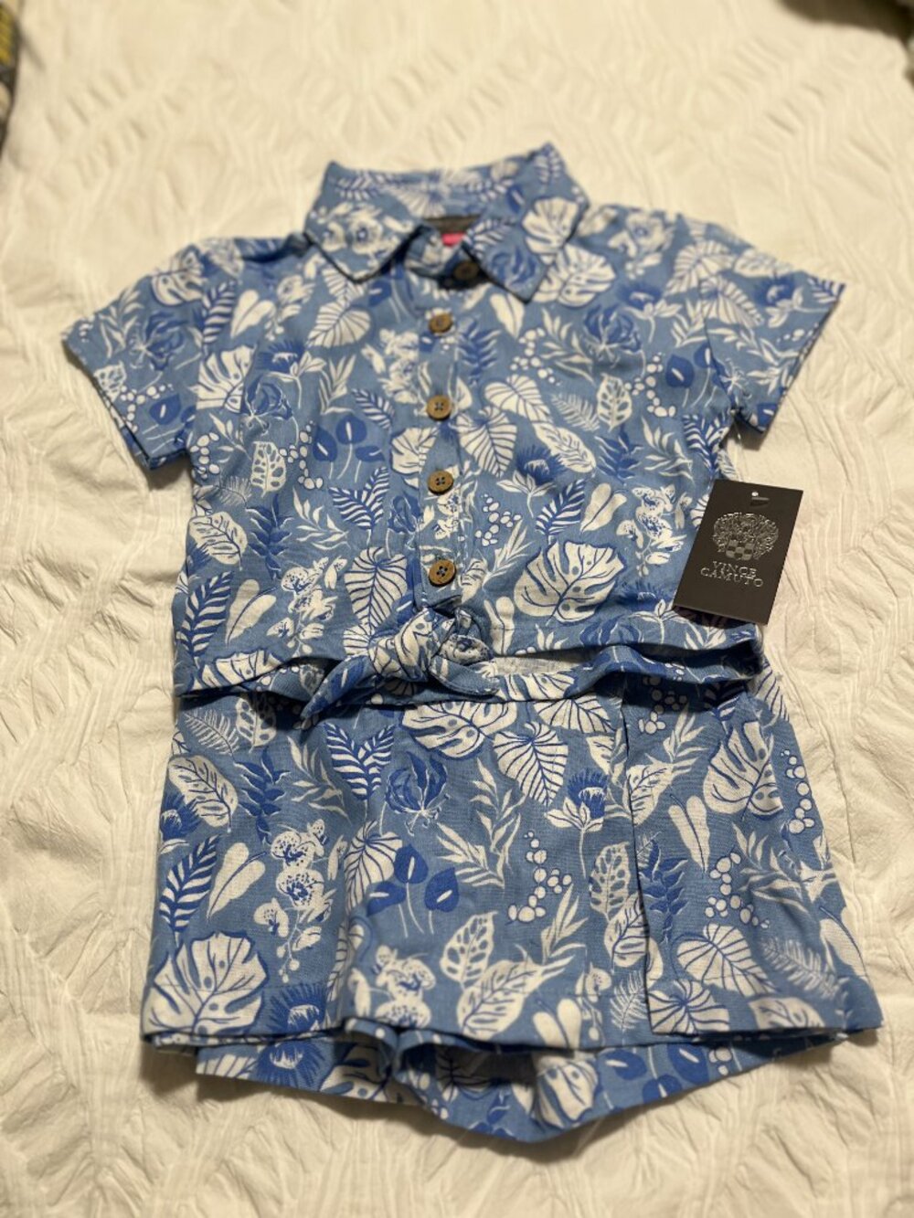 Vince Camuto Girls Floral Shorts Set Size 4T (NWT)